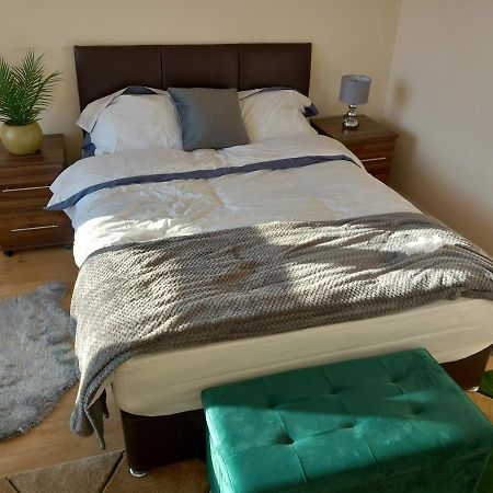 Lovely Shared 3 Bed Home Near The Thames Thamesmead  外观 照片